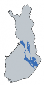 Karta över Finland där de karelska skifferområdena är markerade med mörkblå färg.